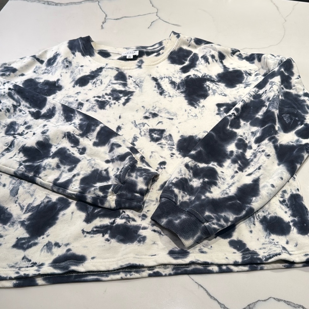 Le Lis Navy Tye Die Top - Medium